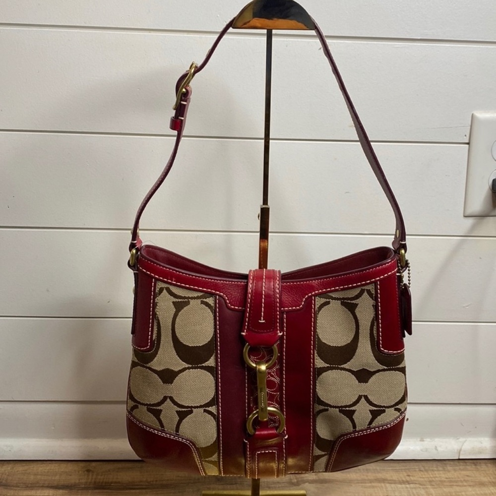 NEW Coach Hampton Signature Shoulder Bag